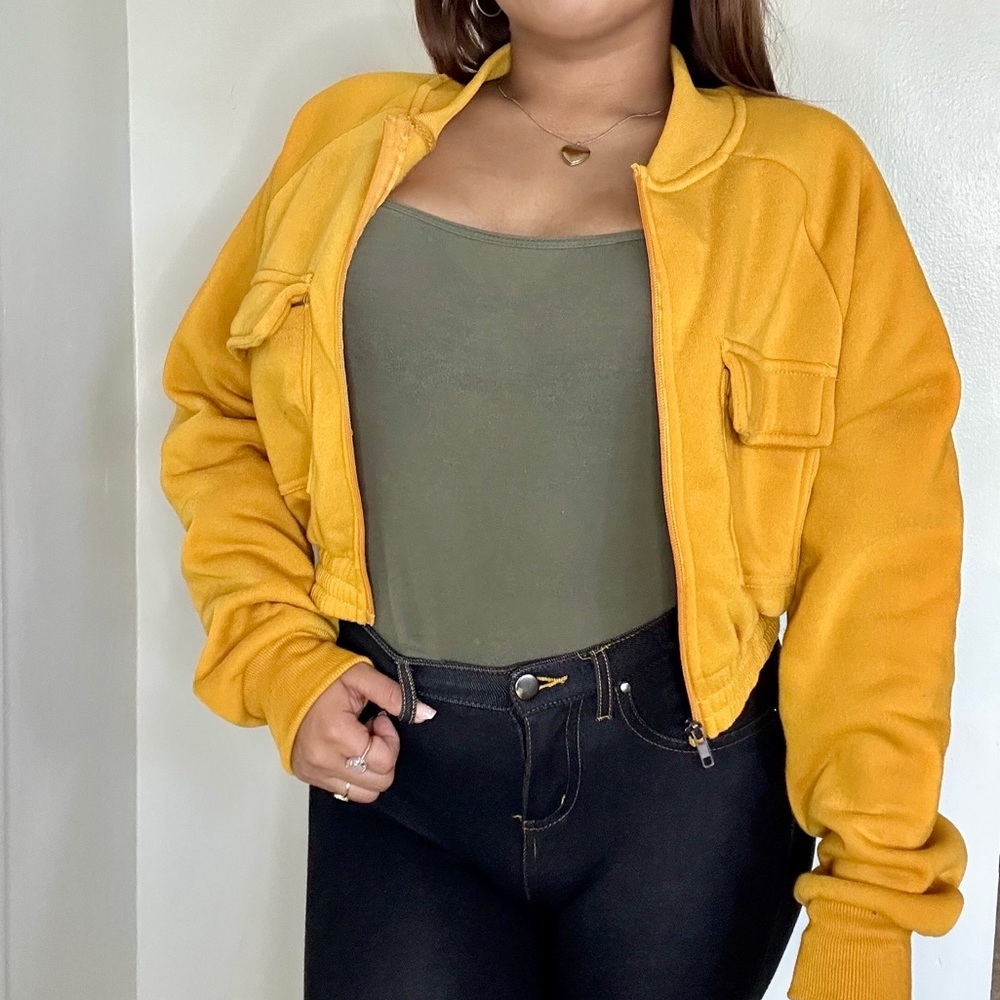 Cropped Orange Jacket 🧡